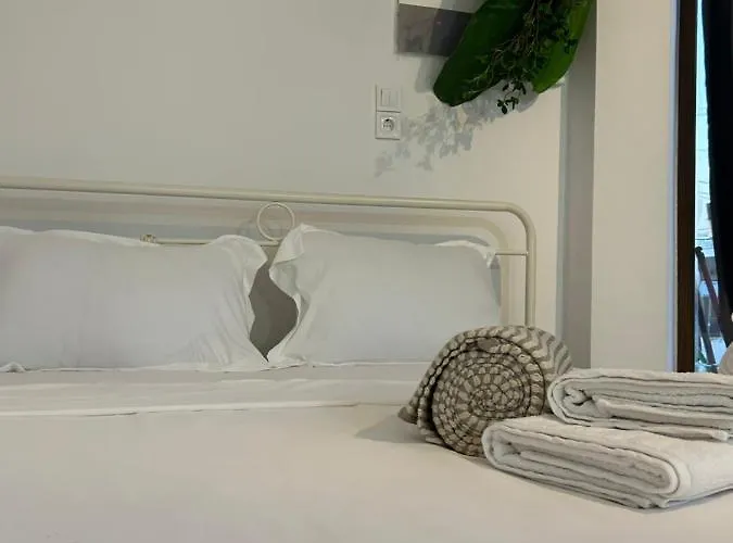 Paola\'S Apartment Near Athens Airport