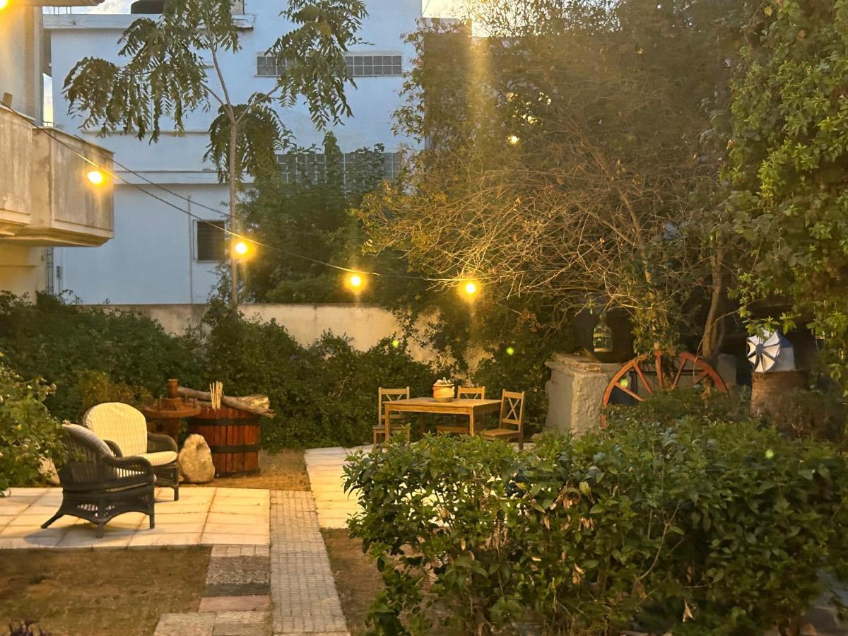 Apartment Paola's Near Athens Airport