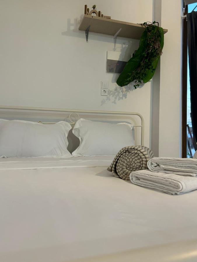 Paola's Near Athens Airport *